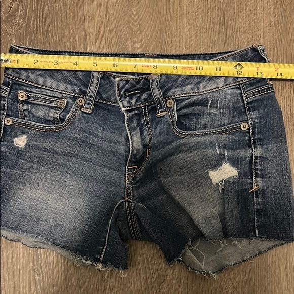 Vintage Y2K American Eagle Outfitters Low Rise Distressed Cut-Off shorts - Picture 6 of 9